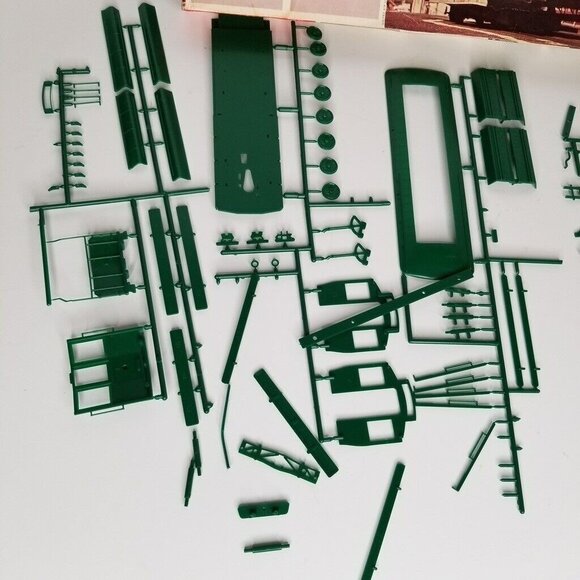 Vintage Hawk San Francisco Cable Car Model Kit Plastic 517-130 Paperwork Box - Picture 8 of 9